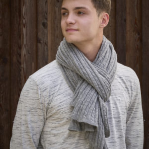 Schal/Stola SUAVE aus Babyalpaka in silbergrau mit Zopfmuster
