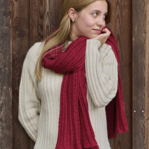 Schal/Stola Suave aus Babyalpaka in rot mit Zopfmuster