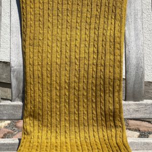 Schal/Stola Suave aus Babyalpaka in gelb mit Zopfmuster
